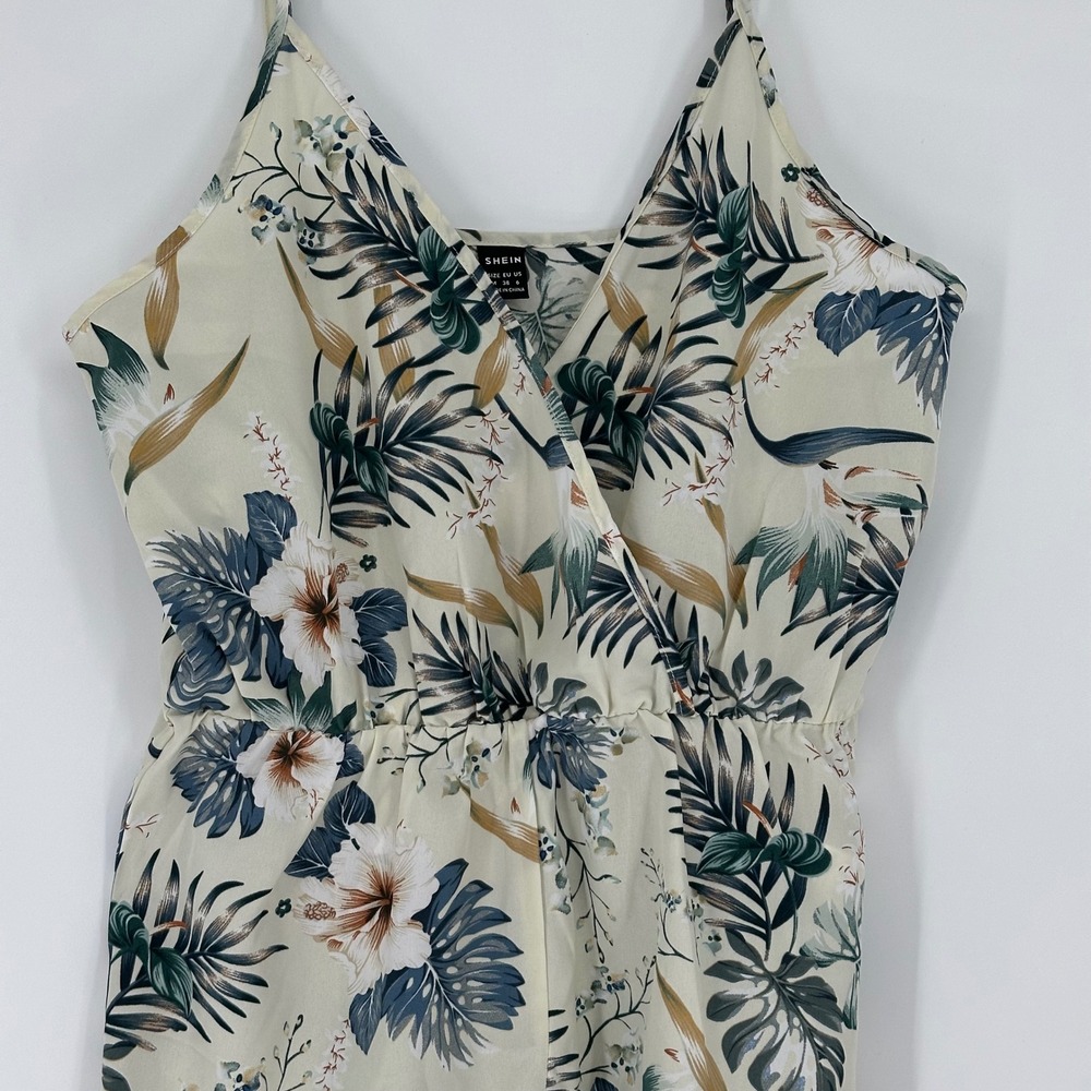SHEIN Floral Print Tropical Hawaiian Sleeveless Wrap Romper Shorts Size M - Picture 2 of 5